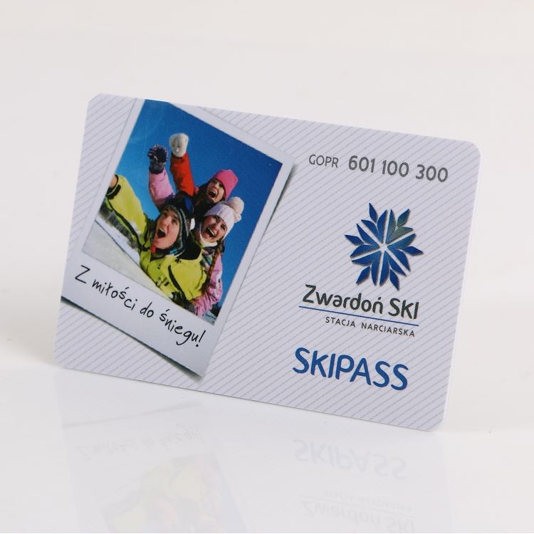 Kartu Tanpa Kontak RFID