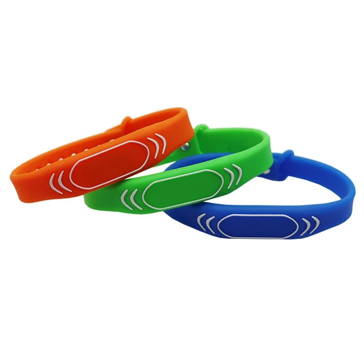 Gelang Kontrol Akses Resor Hotel NFC